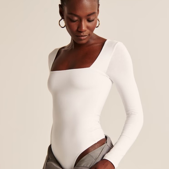 Long-Sleeve Cotton Seamless Fabric Squareneck Bodysuit - Picture 3 of 6